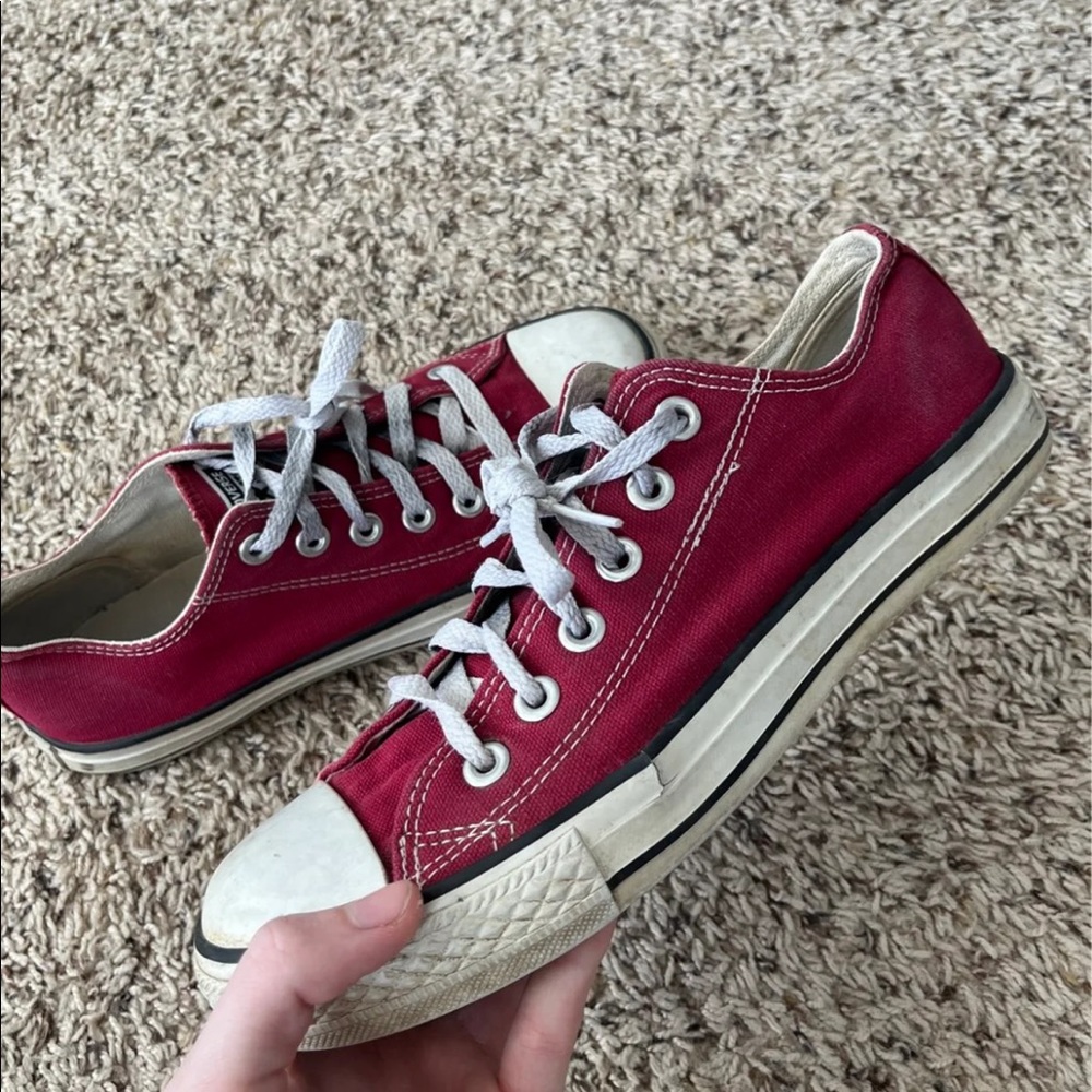 Converse low top